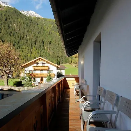 Appartamento Haus Alpenglueck Kaunertal Esterno foto
