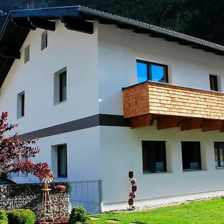 Appartamento Haus Alpenglueck Kaunertal Esterno foto