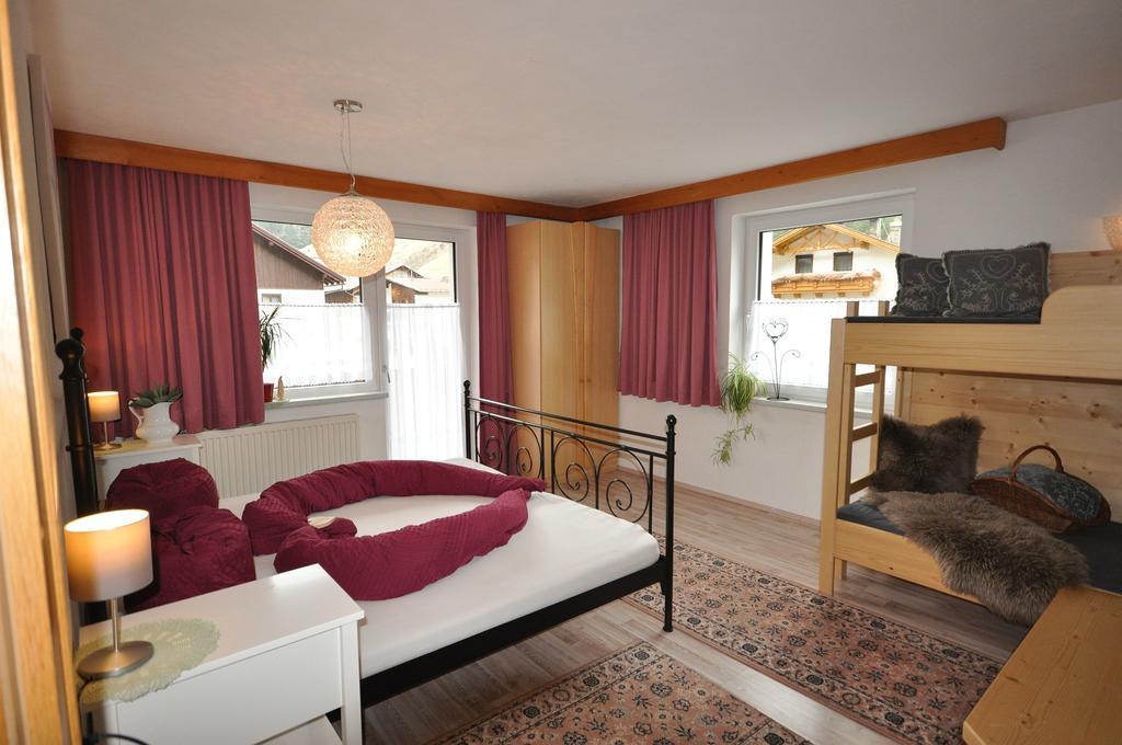 Apartment Haus Alpenglueck Kaunertal